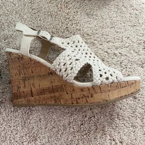 Tan crocheted wedges